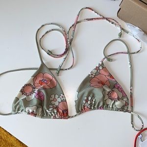 Triangl string bikini top